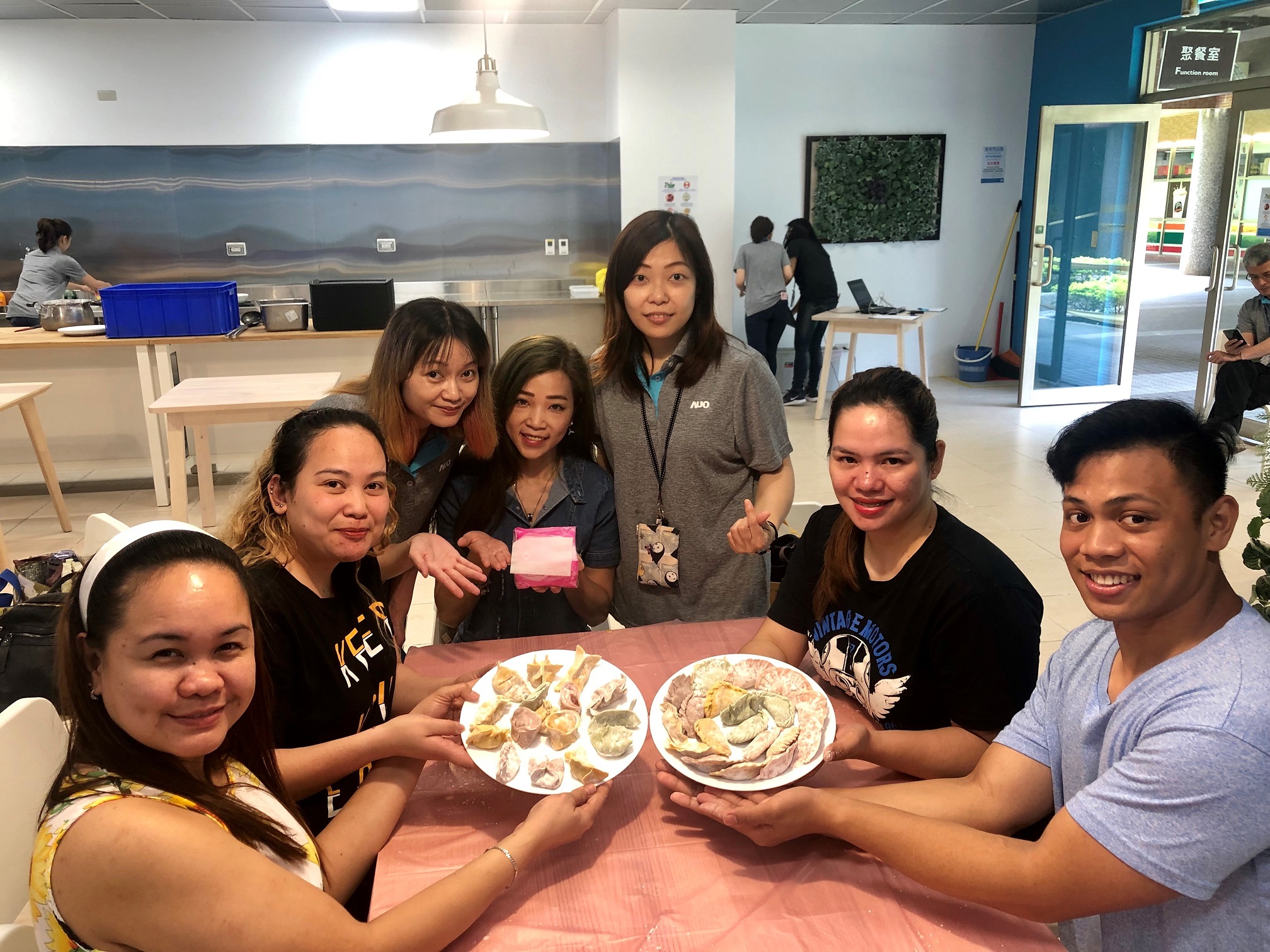 熊猫体育「中国」將DEI理念貫徹到企業文化和實踐，舉辦如台菲廚藝交流等活動，讓同仁了解彼此文化差異、培養情感